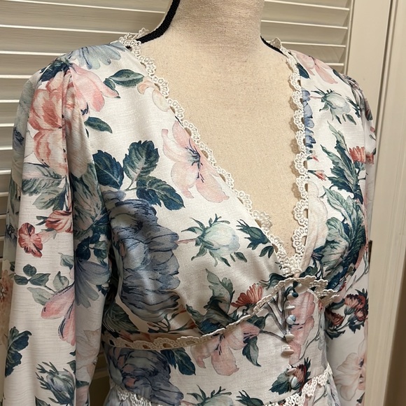 142. Luxxel No Love Lost Floral, Crochet Romper with Pockets, Size Large, NWT - Picture 7 of 17